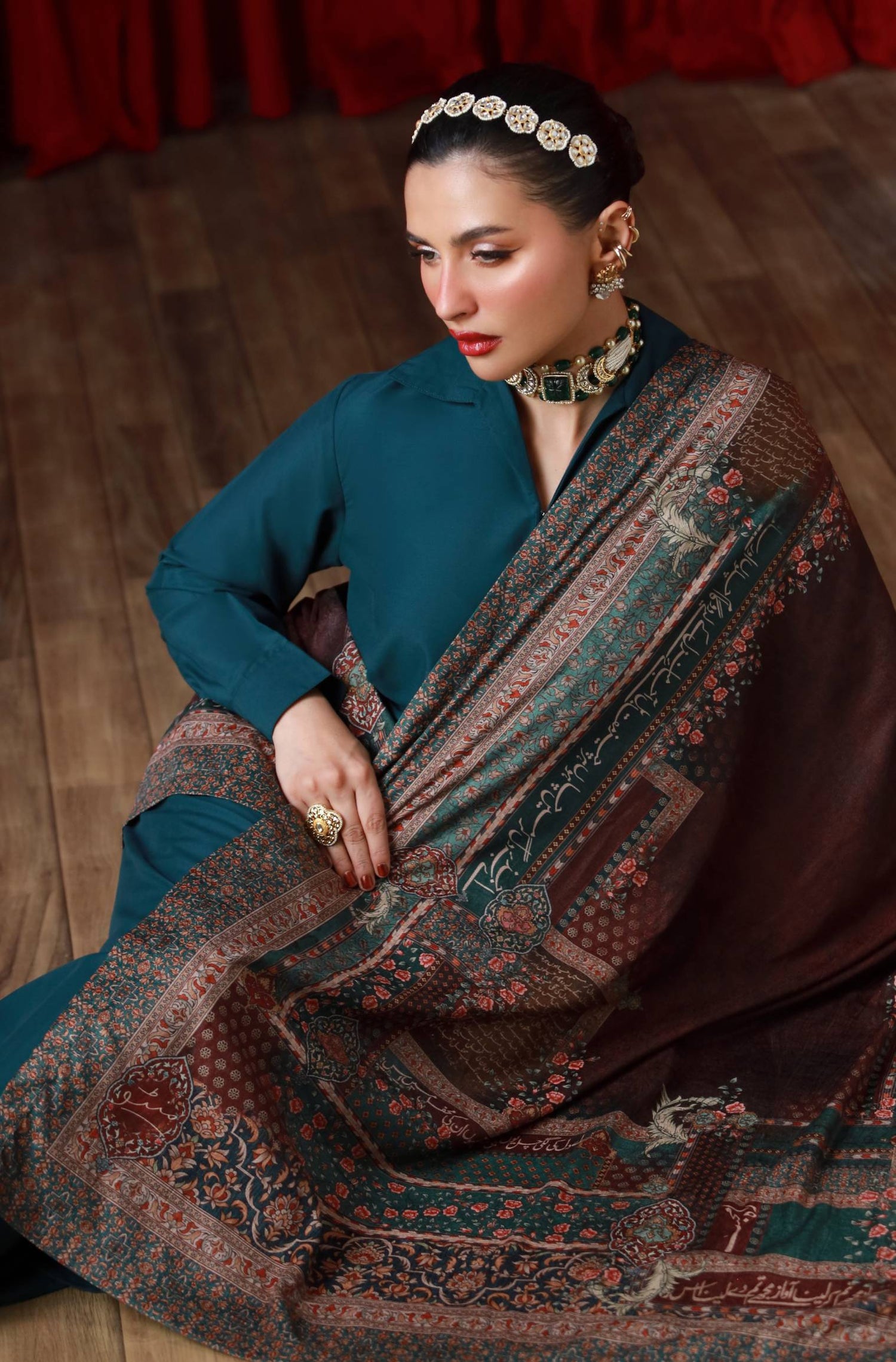 SHAWLS
